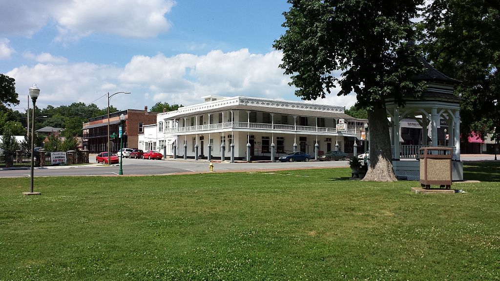 Landscape in front of Crown Hotel