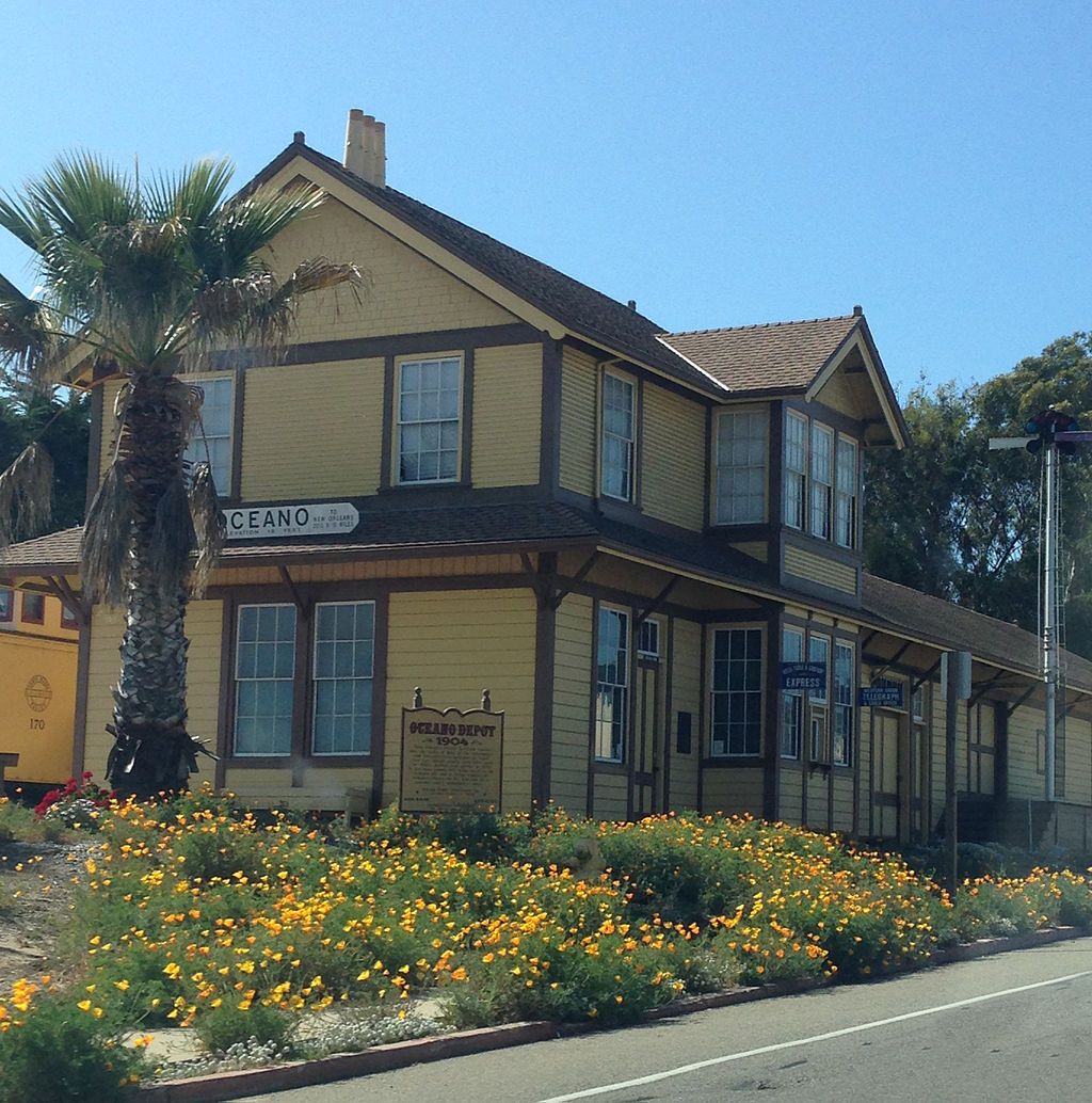 Exterior of Oceano Train Depot