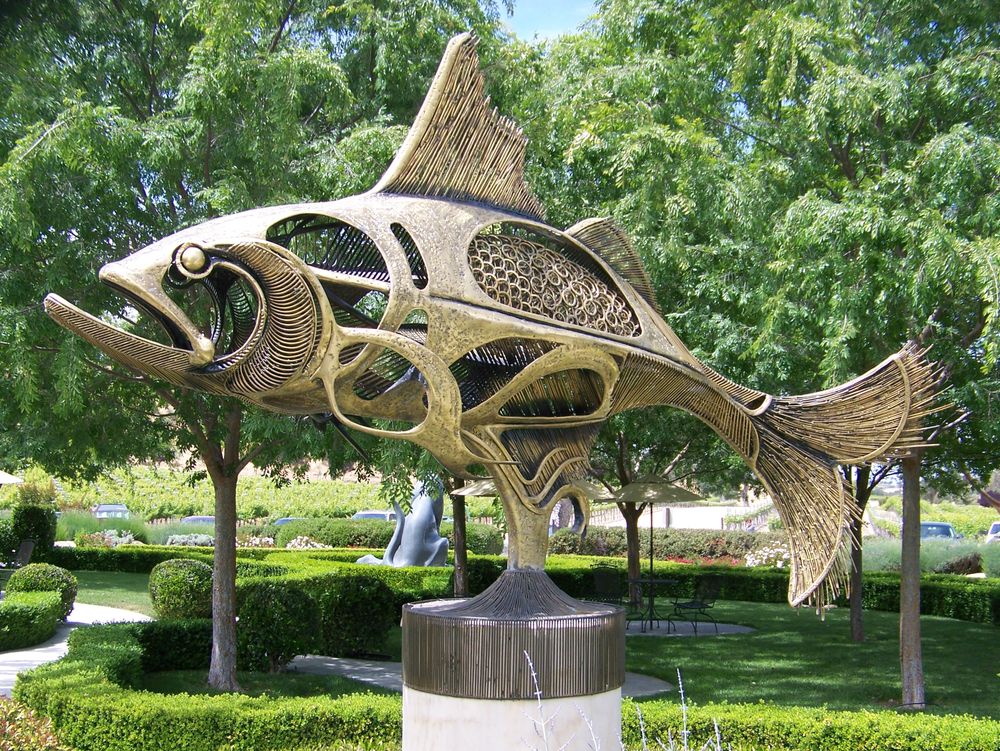 Grand tarpon sculpture at Sculpterra Winery and Sculpture Garden