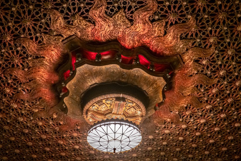 Grand chandelier in the Orpheum Theater