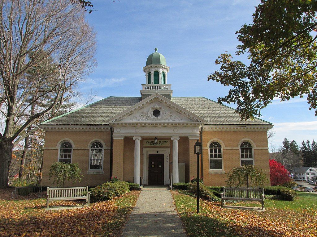 Joshua Hyde Library Building at Sturbridge Common Historic District