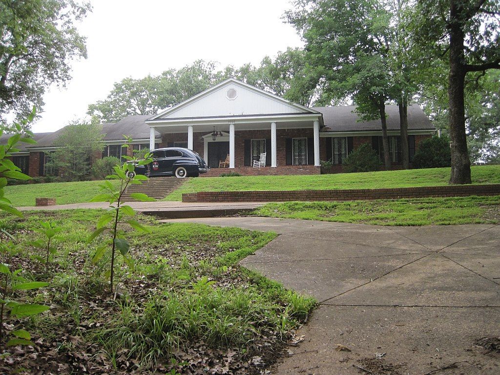 Exterior of The Lewis Ranch house