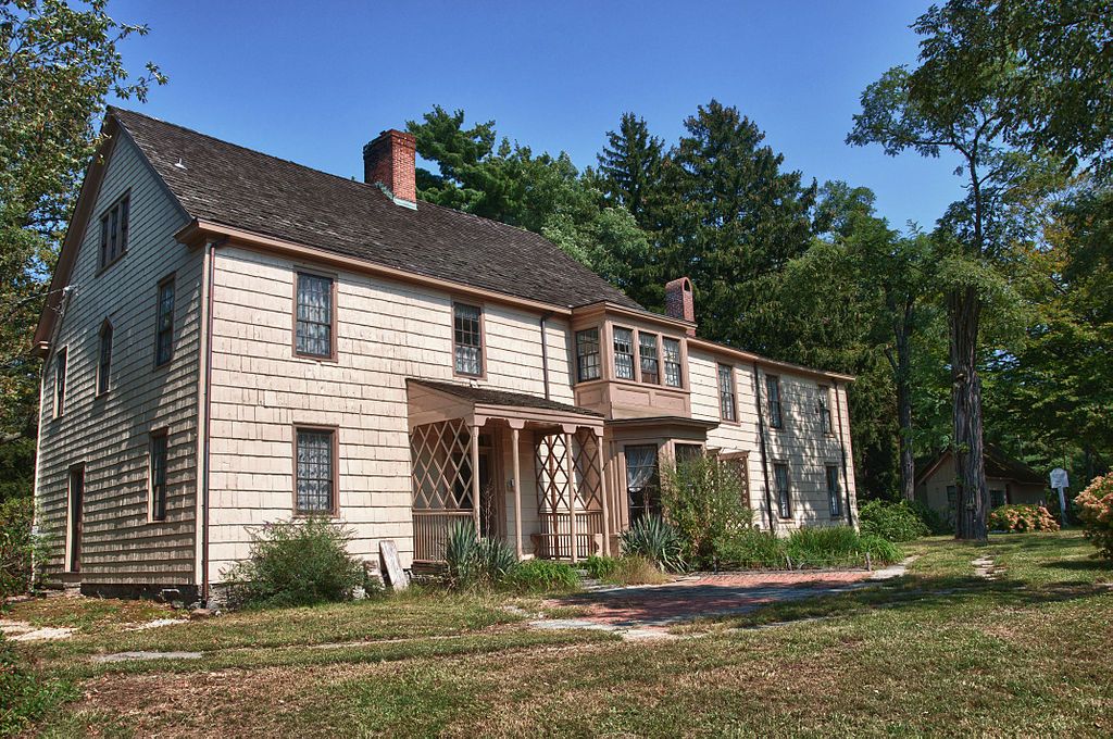 Farmhouse at Blydenburgh Park Historic District