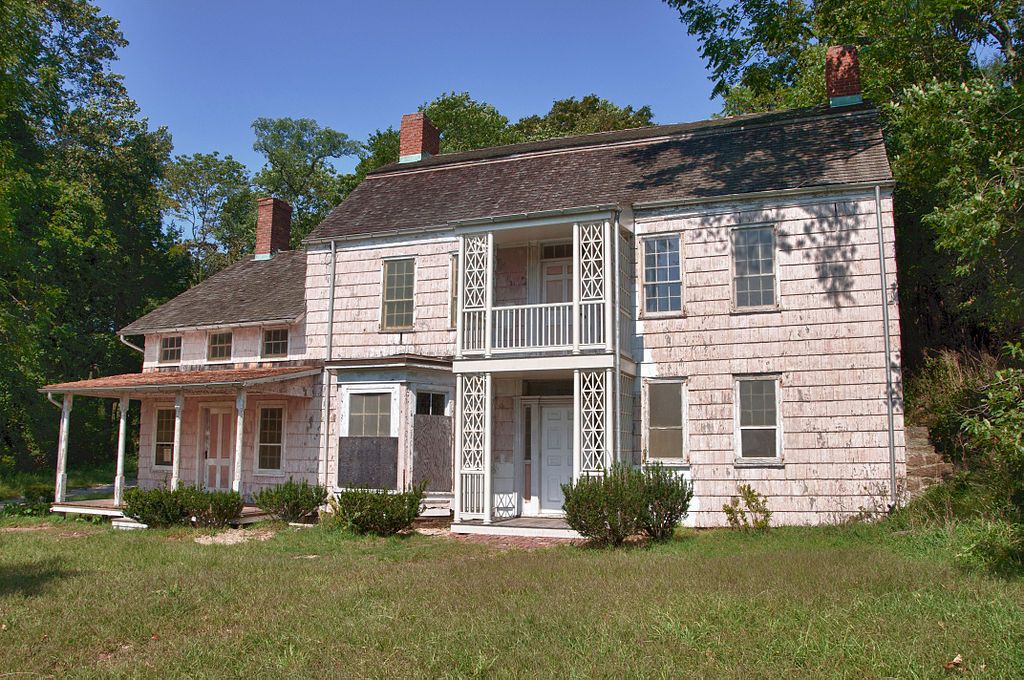 Miller house at Blydenburgh Park Historic District