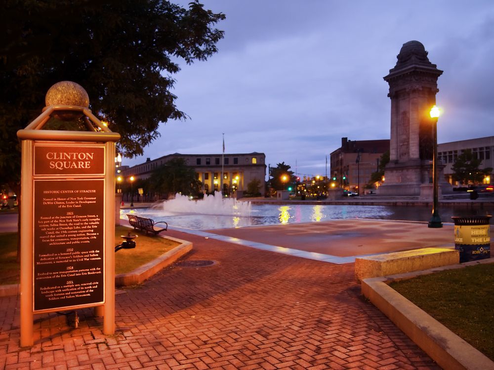 Signage of Clinton Square