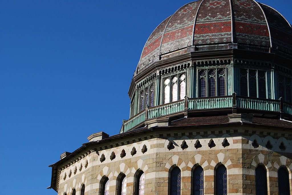 Top half of Nott Memorial