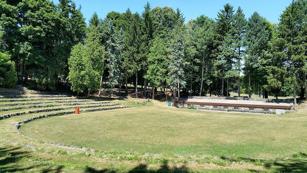 Amphitheatre at Thornden Park