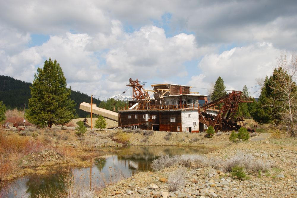 A structure at Sumpter Valley Dredge Heritage Area