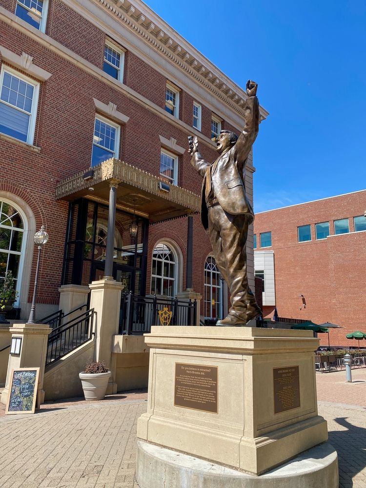 A statue at Xcel Energy Center