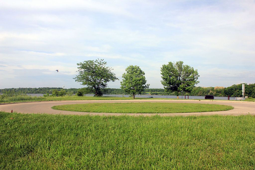 Circle path view of the buck creek state park.