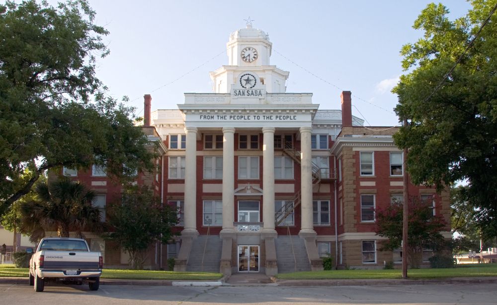 Exterior of the San Saba County Courthouse