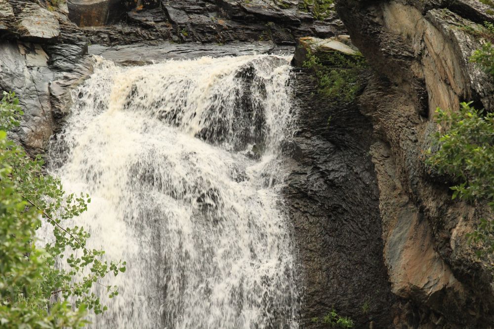 Rushing waters of Bridal Veil Falls