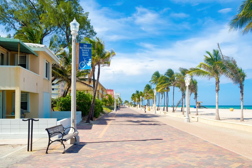 Scenic view of Hollywood Beach Broadwalk