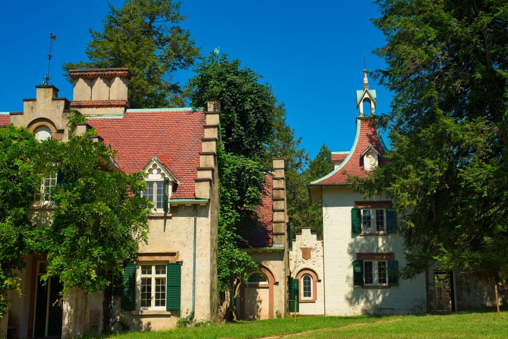 Outside view of Sunnyside House