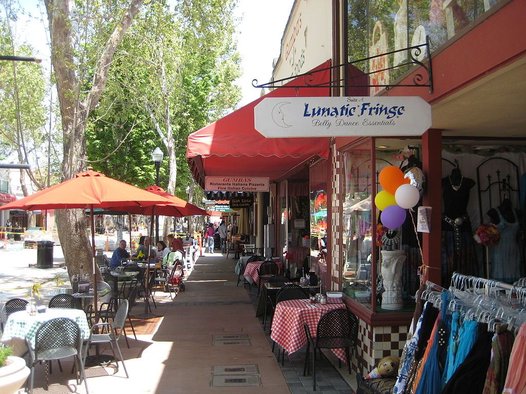 Shops along Murphy Avenue