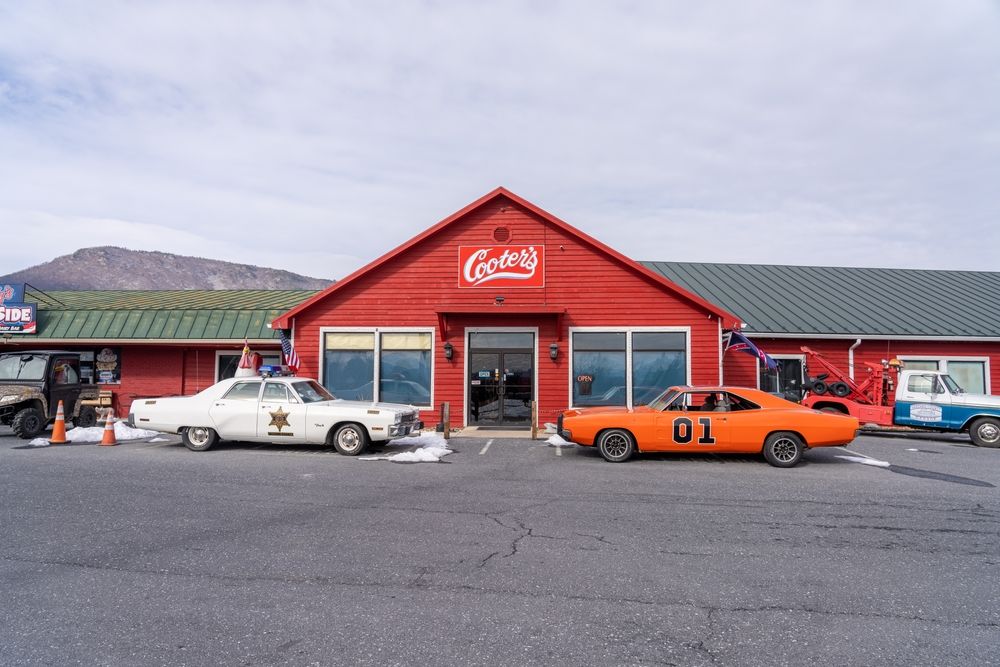 Exterior of Cooter’s Place