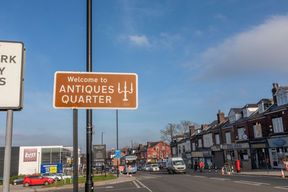 Welcome sign of Sheffield Antiques Quarter