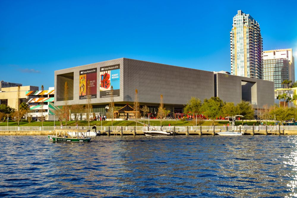 Exterior of Tampa Museum of Art