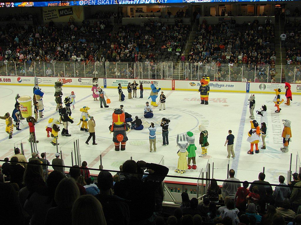 Mascot night in Huntington Center