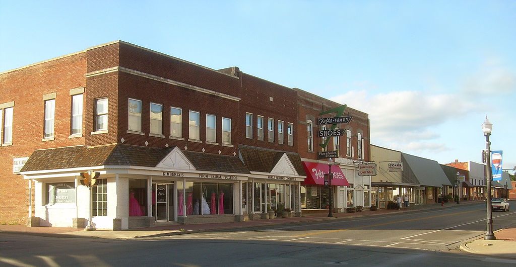 Buildings along Tahlequah Main Street