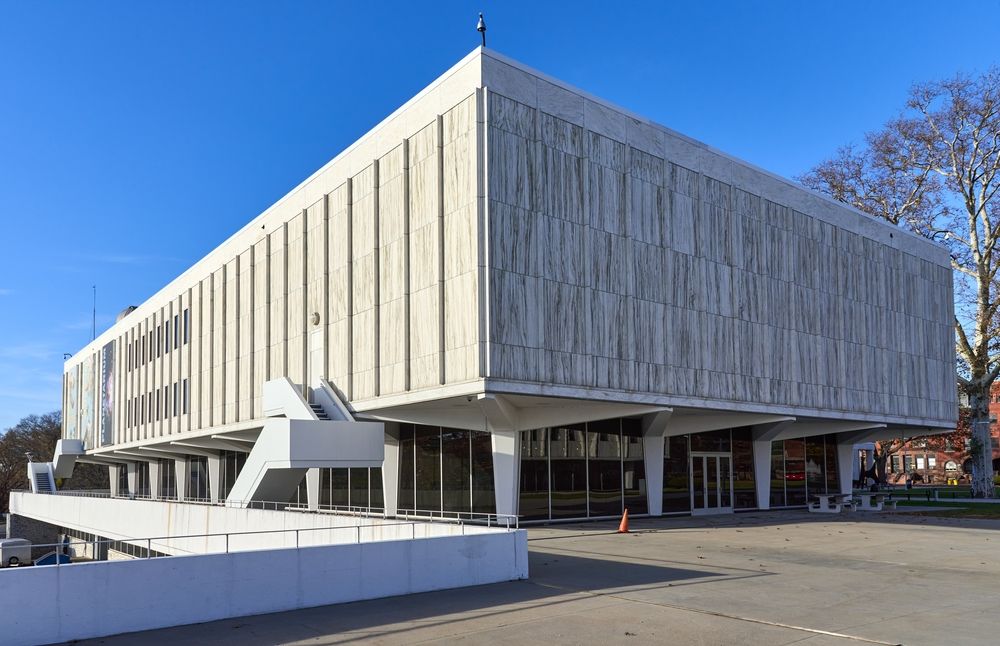 Facade of New Jersey State Museum