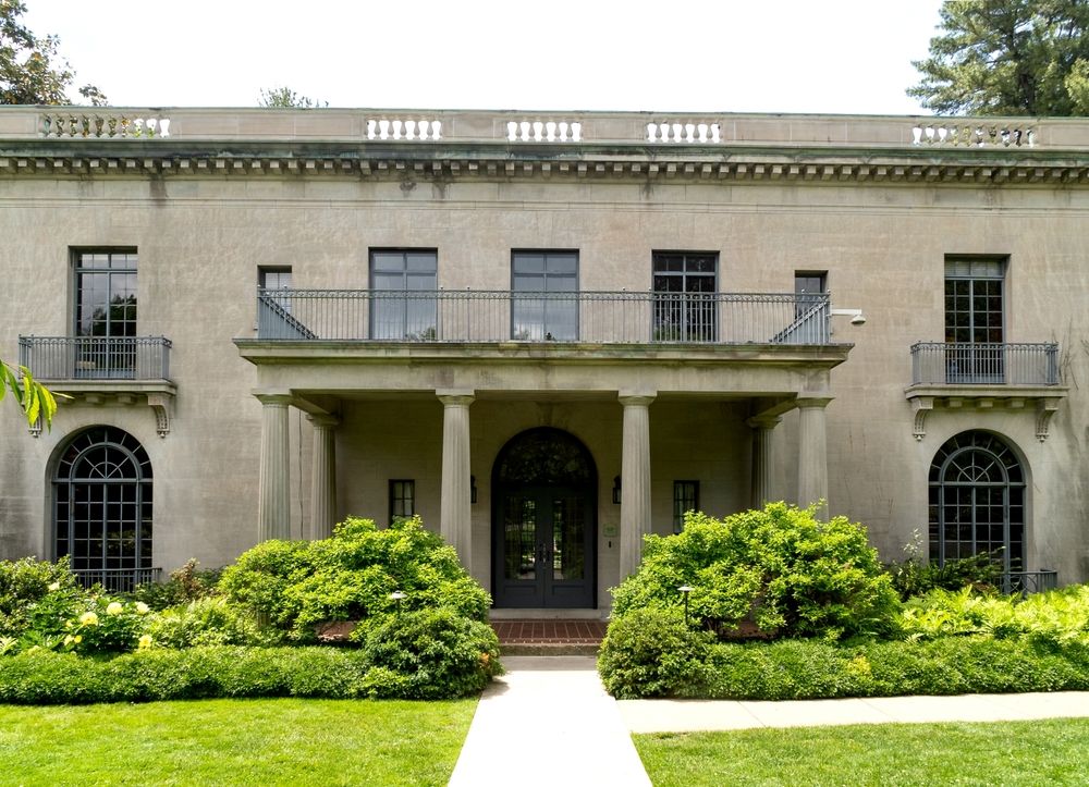 Front view of Van Vleck House