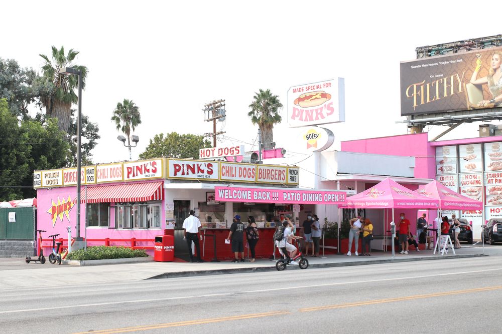 Exterior of Pink's Hot Dog