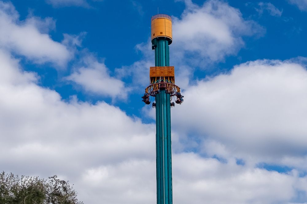 Drop tower at Busch Gardens Tampa Bay