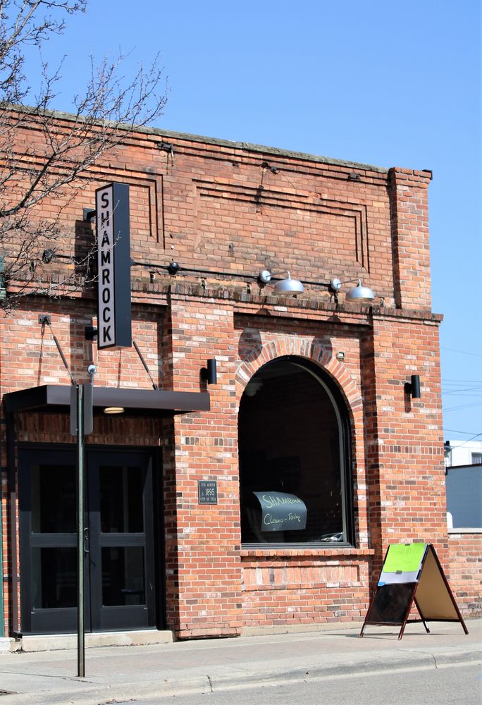 Exterior of Shamrock Irish Pub