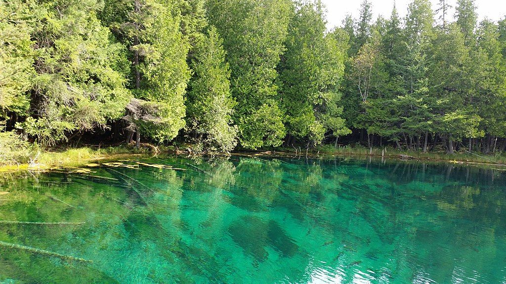 The waters of Kitchi-ti-kipi