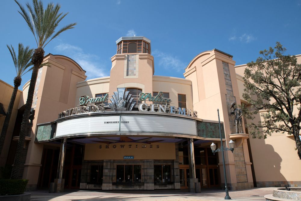 Exterior of a cinema at Westfield Valencia Town Center