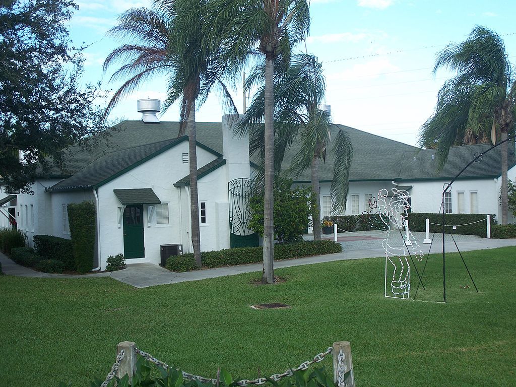 Exterior of the Indian River Citrus Museum