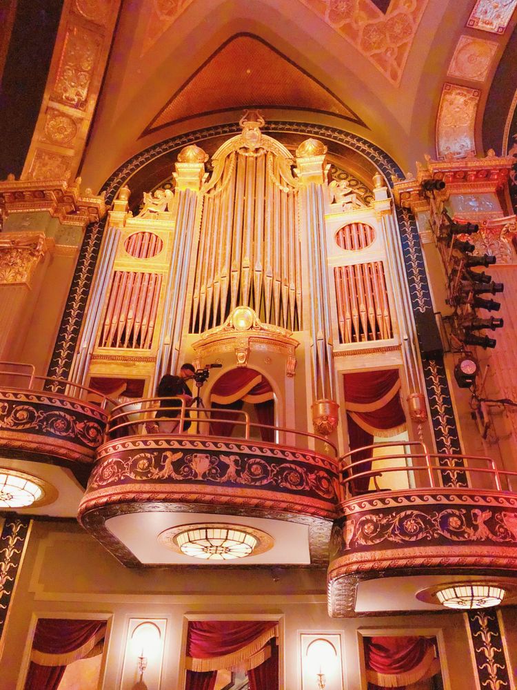 The grand design of Palace Theater's interior