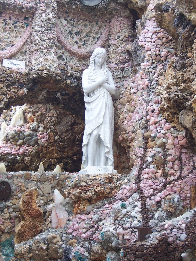 Eve sculpture at Grotto of the Redemption