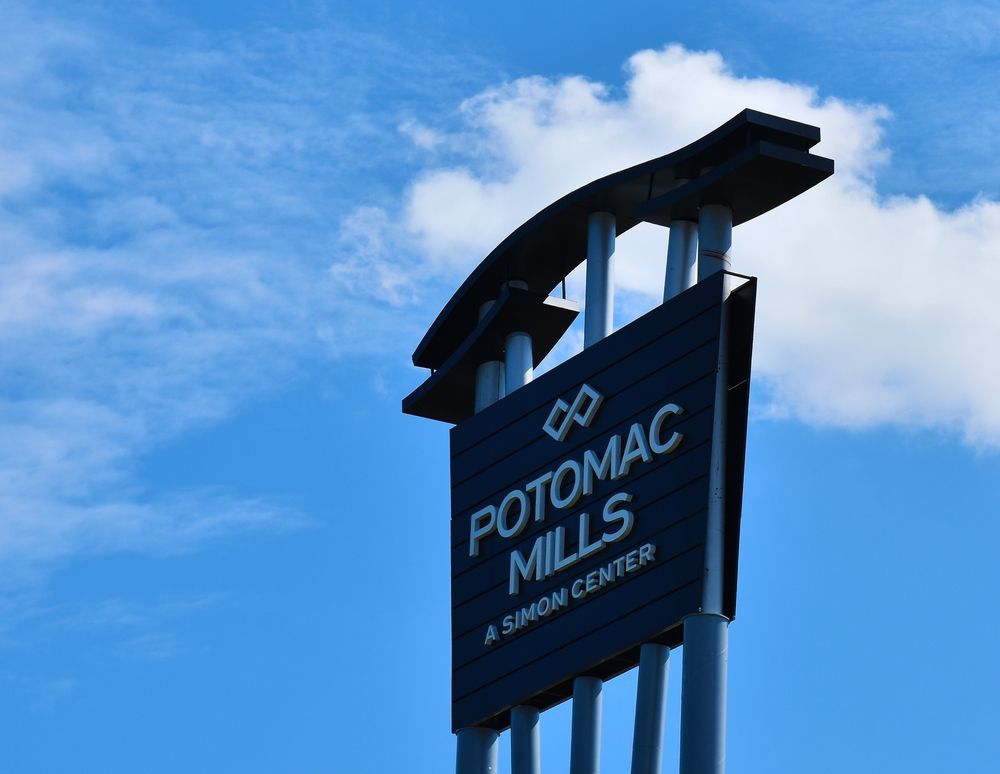 Signage of Potomac Mills