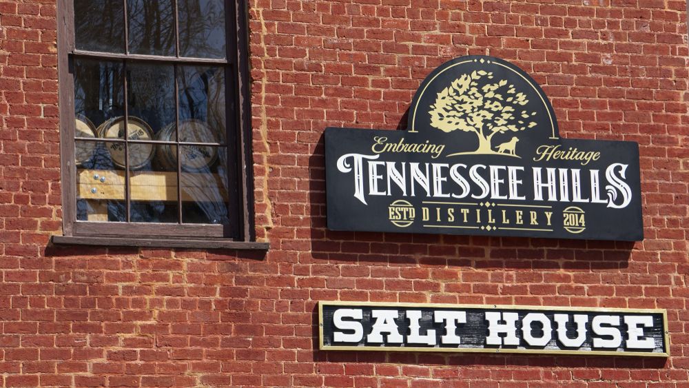 Building sign of Tennessee Hills Distillery