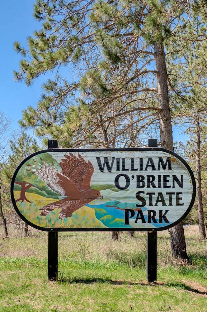 Welcome sign of William O'Brien State Park