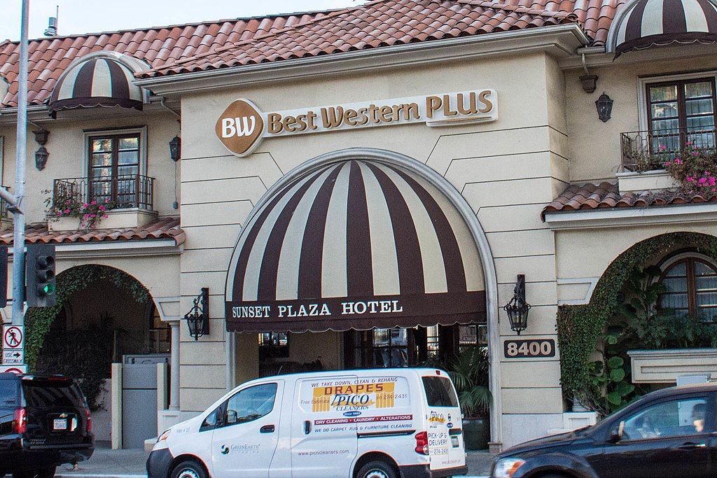 Exterior of Best Western Sunset Plaza hotel