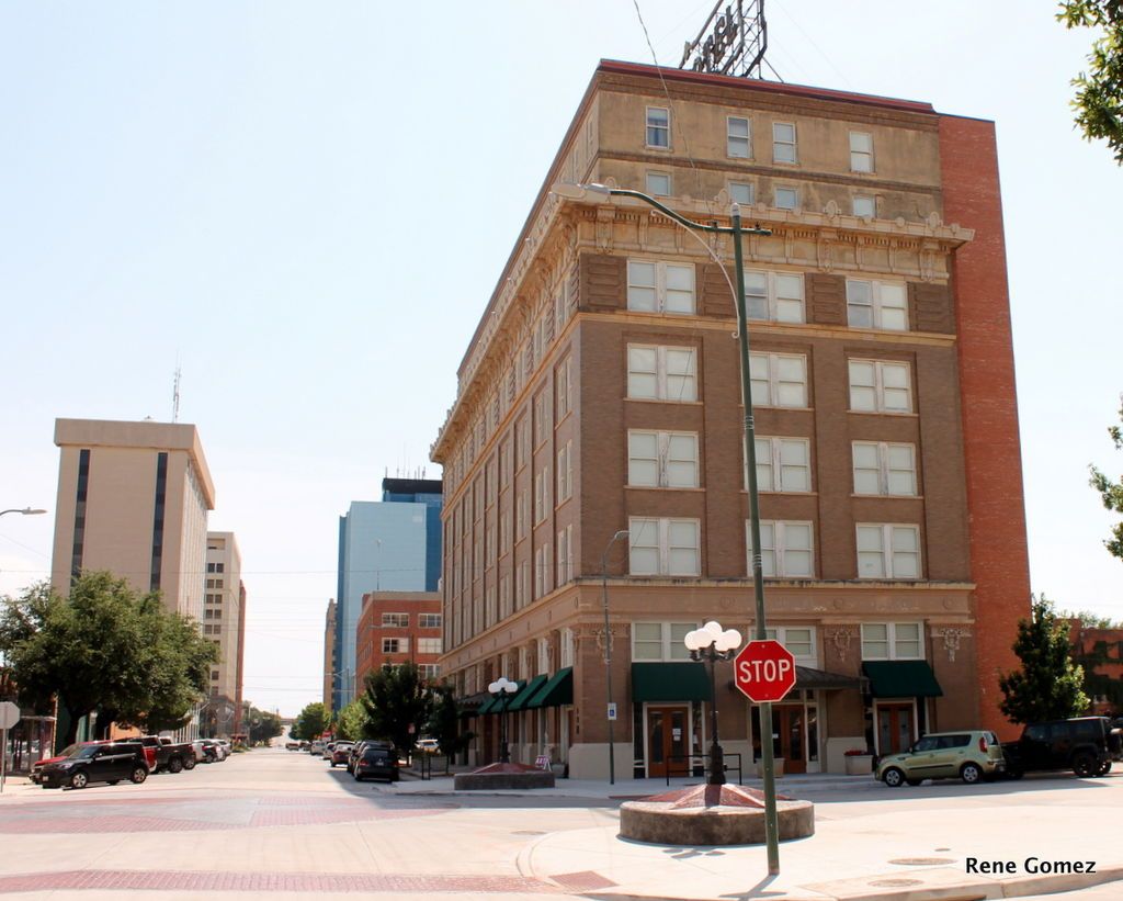 Daytime view of Depot Square Historic District