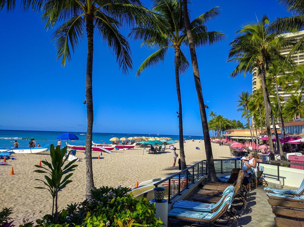 View of the beach from Duke's Waikiki