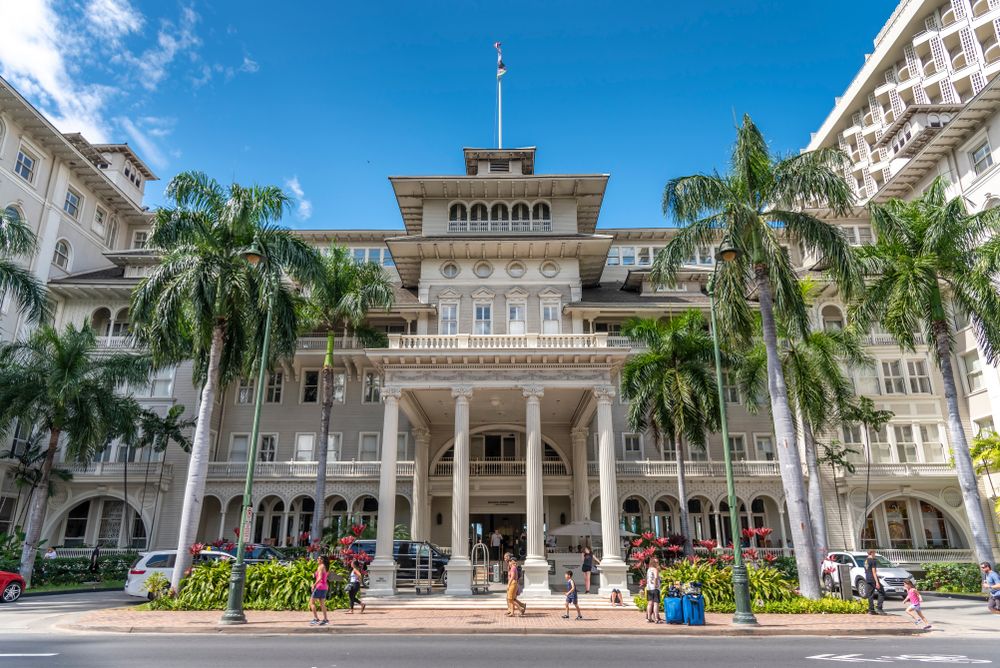 Exterior of the Luxurious Moana Surfrider