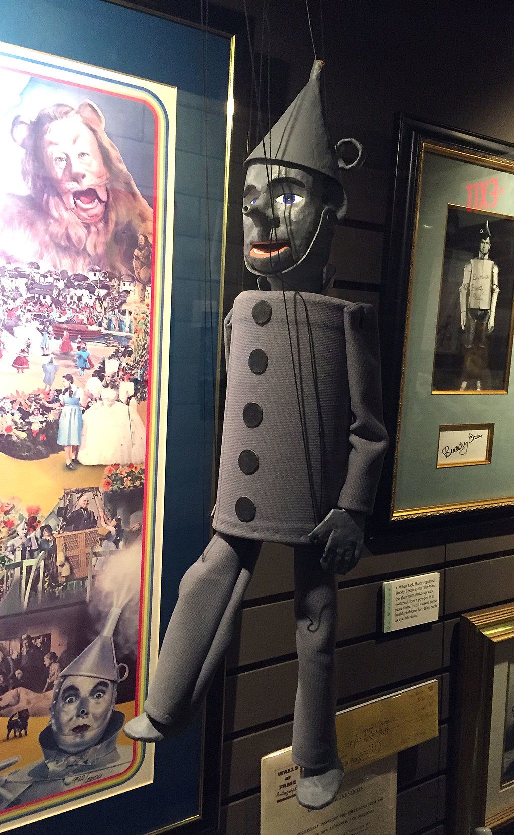 Tin man marionette in Oz Museum