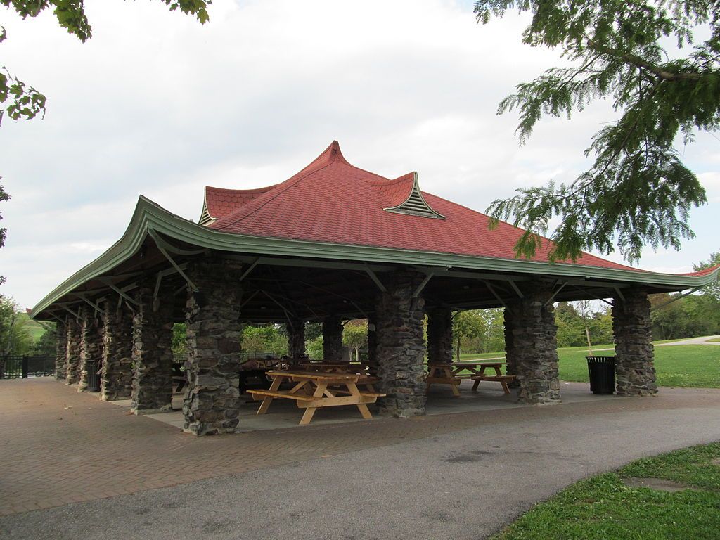 Picnic shelter at Green Hill Park