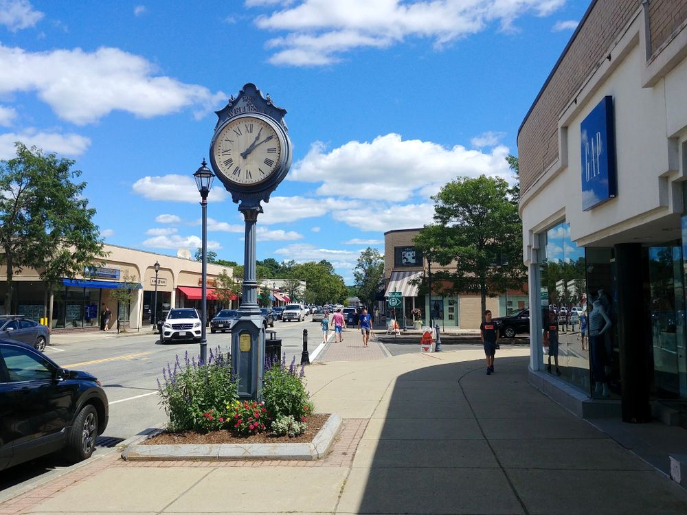 The street clock of Wellesley Square
