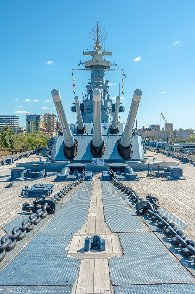 The deck and guns of Battleship North Carolina