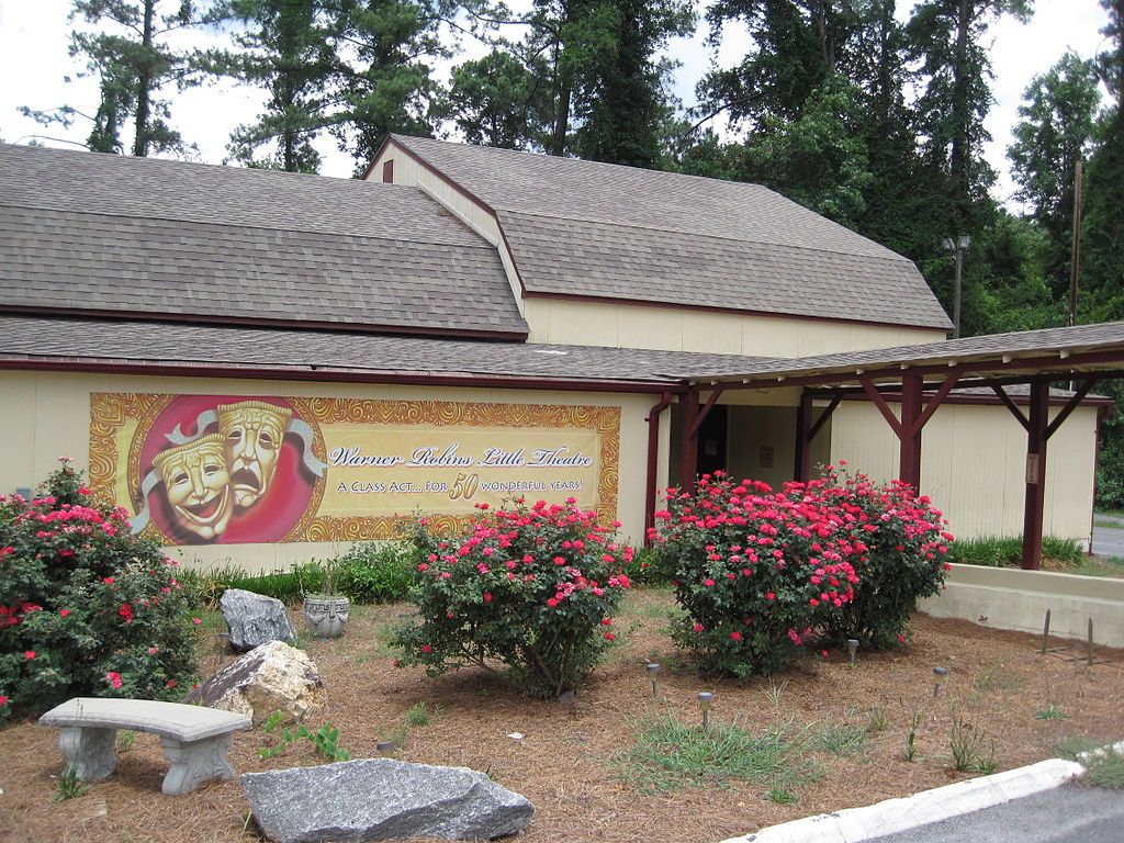 Exterior of the Warner Robins Little Theatre