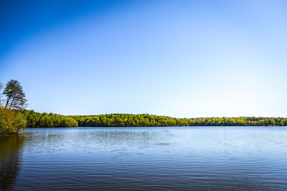 The waters of Salem Lake