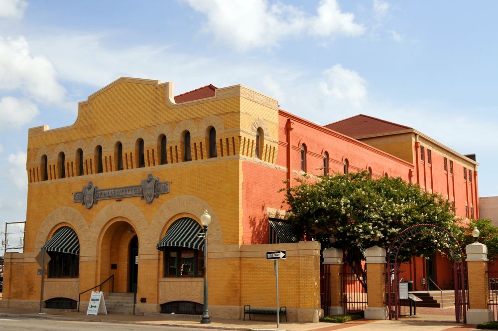 Exterior of Dr. Pepper Museum