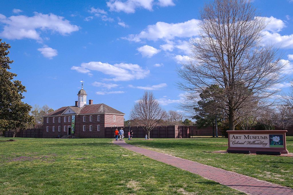 Exterior of the DeWitt Wallace Decorative Arts Museum