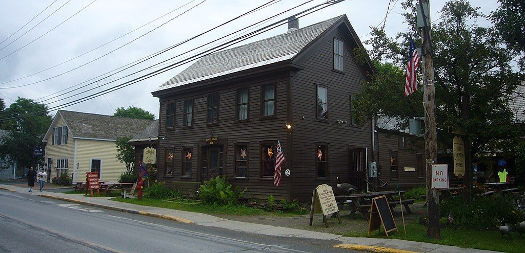 Exterior of the 1836 Country Store